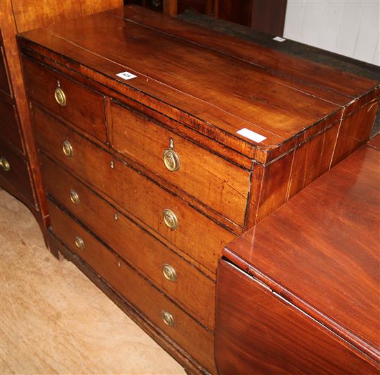 Regency mahogany chest of drawers(-)